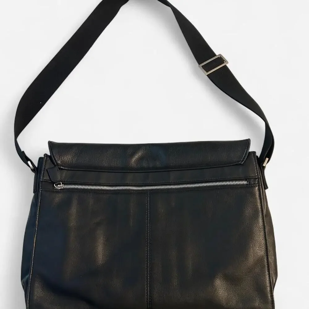 Vintage Wilsons Leather Messenger Bag - Sleek Black Laptop Work Crossbody